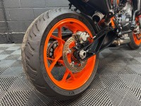 KTM 890 DUKE