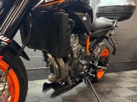 KTM 890 DUKE
