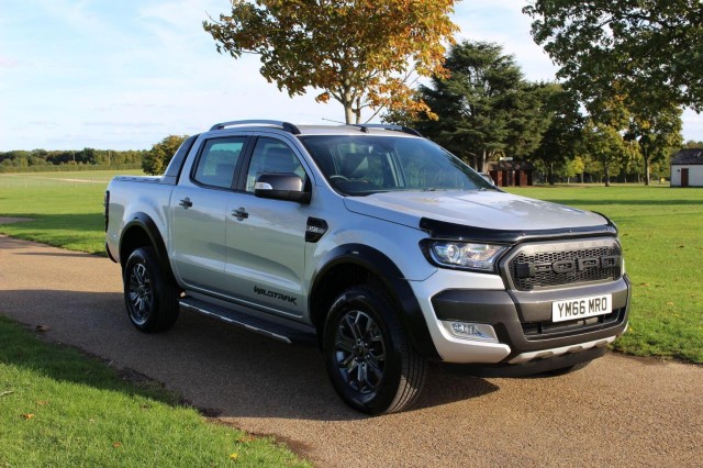 FORD RANGER 3.2 TDCi Wildtrak Auto 4WD Euro 5 4dr