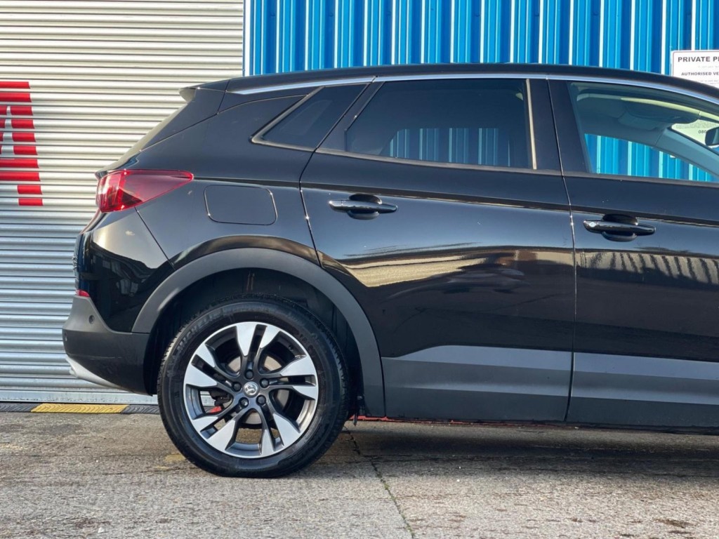 VAUXHALL GRANDLAND X