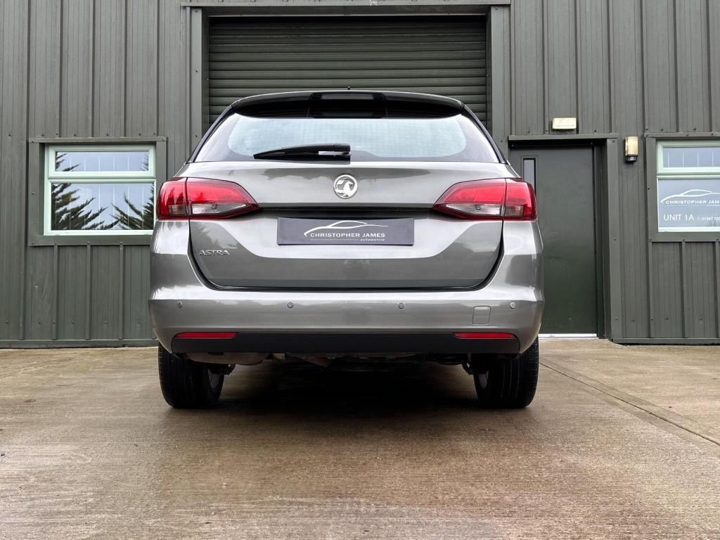 VAUXHALL ASTRA