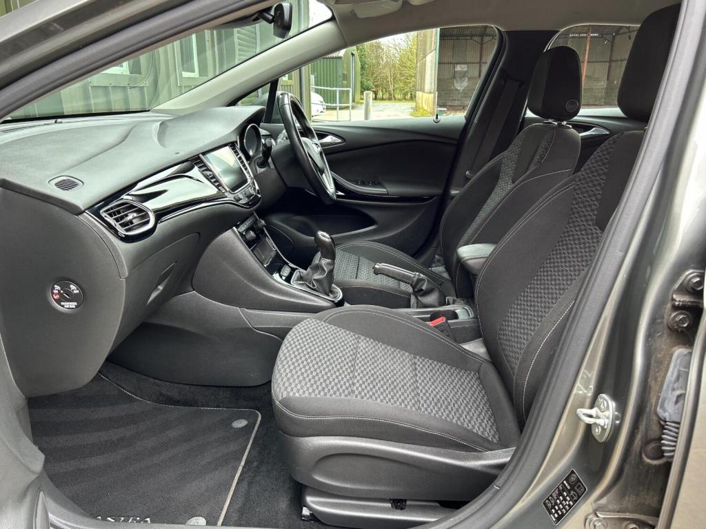 VAUXHALL ASTRA