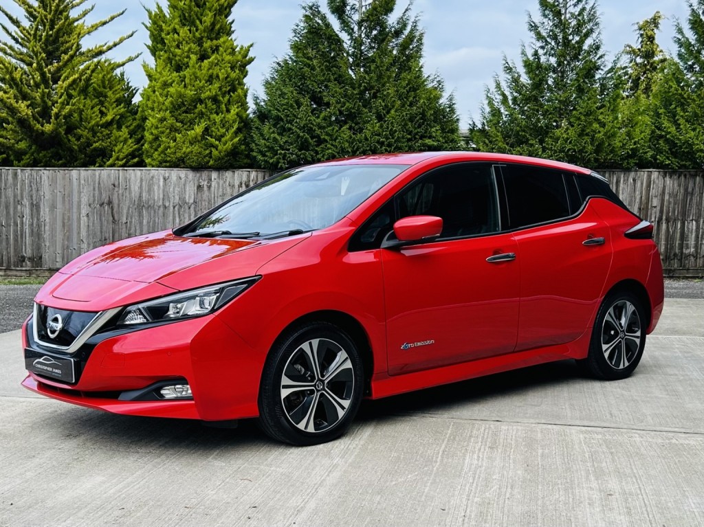 NISSAN LEAF