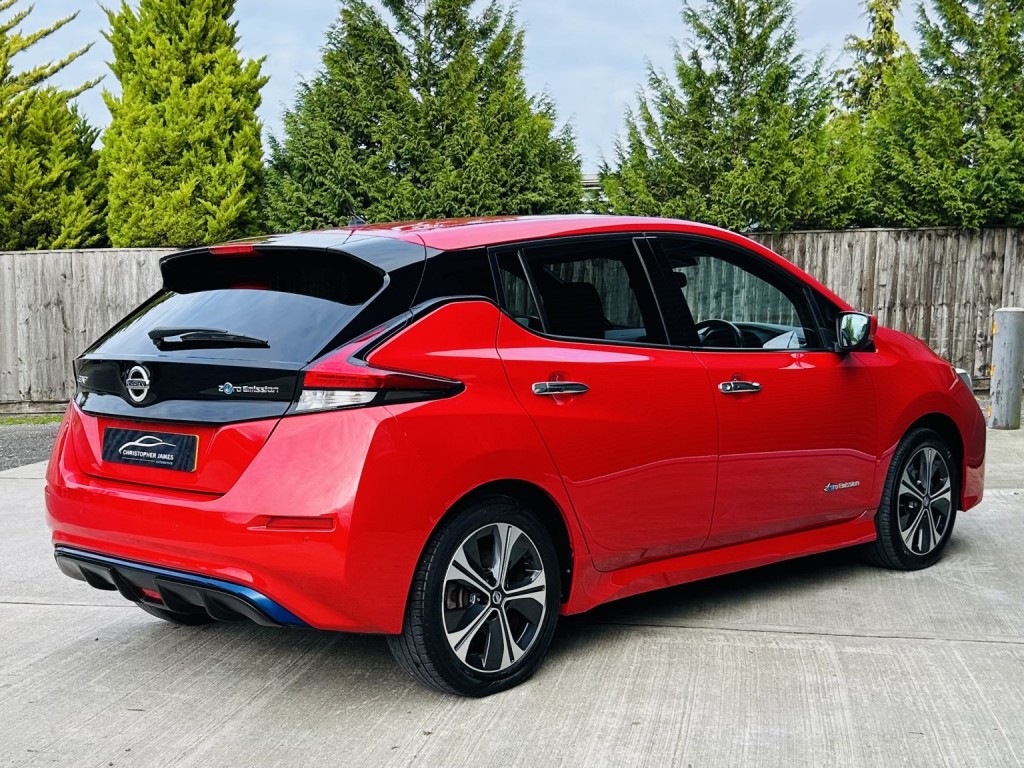 NISSAN LEAF