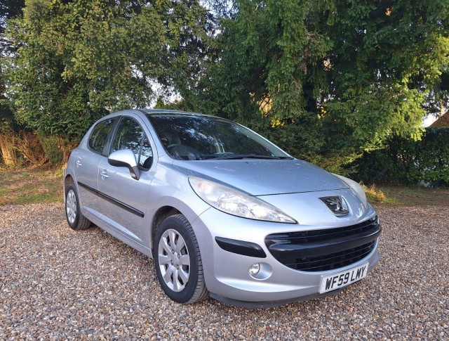 PEUGEOT 207 1.4 VTi S