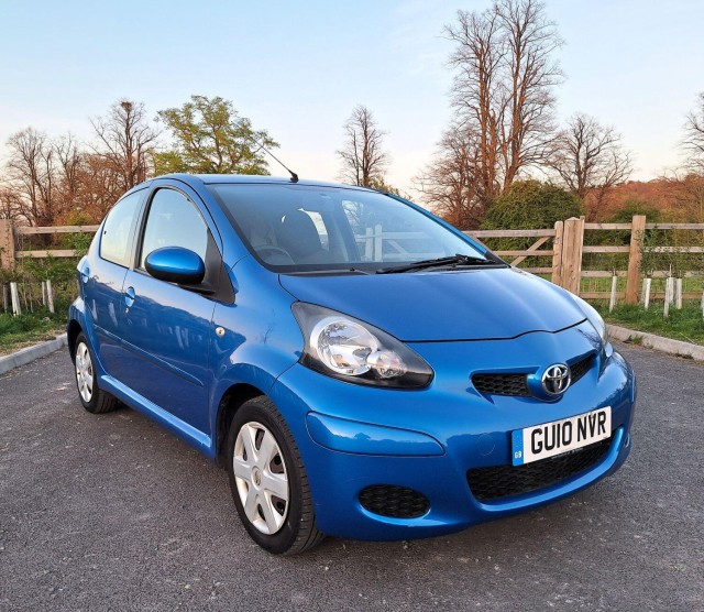 TOYOTA AYGO 1.0 VVT-i Blue