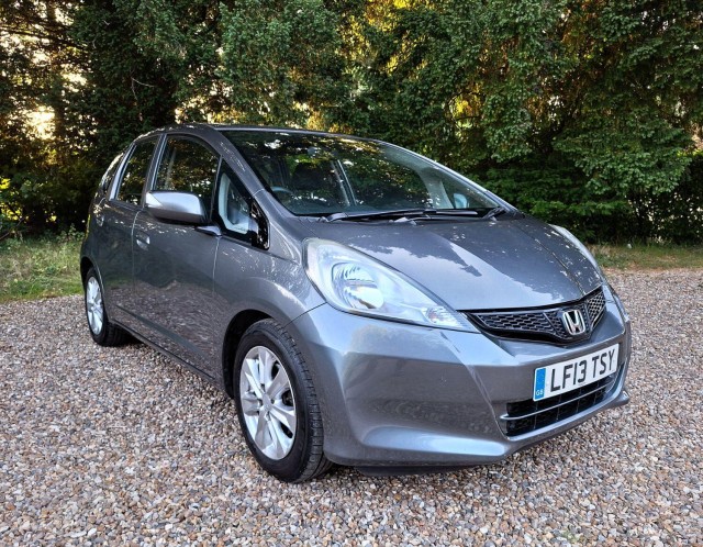 HONDA JAZZ 1.4 i-VTEC ES