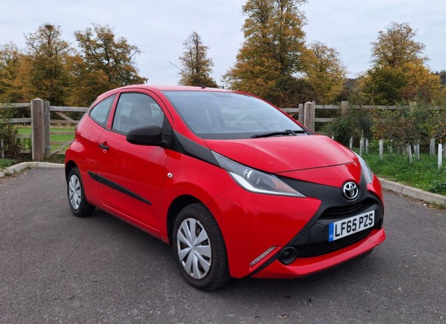 TOYOTA AYGO 1.0 VVT-i x