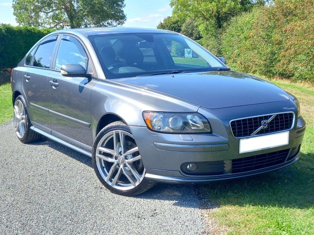 VOLVO S40 2.0 D Sport