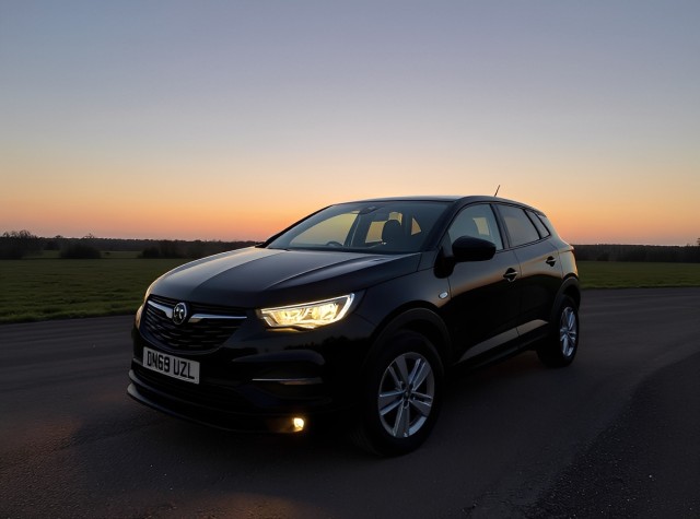 VAUXHALL GRANDLAND X