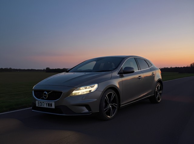 VOLVO V40