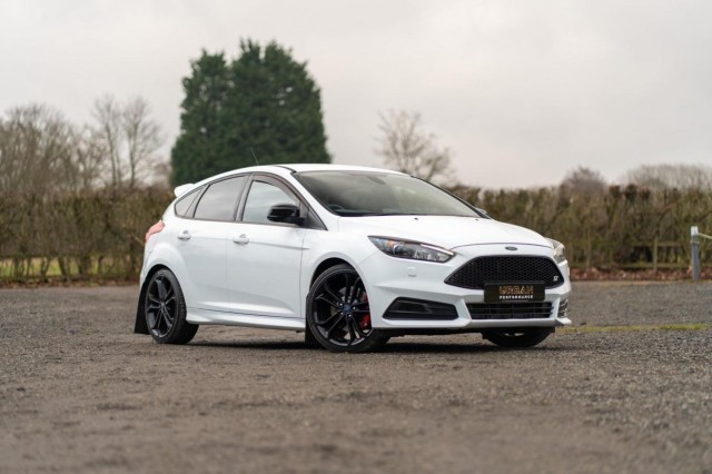 FORD FOCUS 2.0 TDCi ST-3 Euro 6 (s/s) 5dr