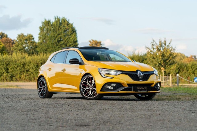 RENAULT MEGANE 1.8T R.S.300 Trophy EDC Euro 6 (s/s) 5dr