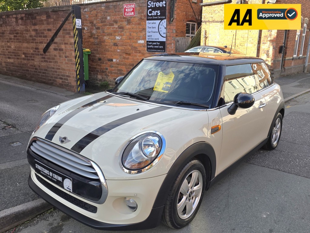 MINI HATCH