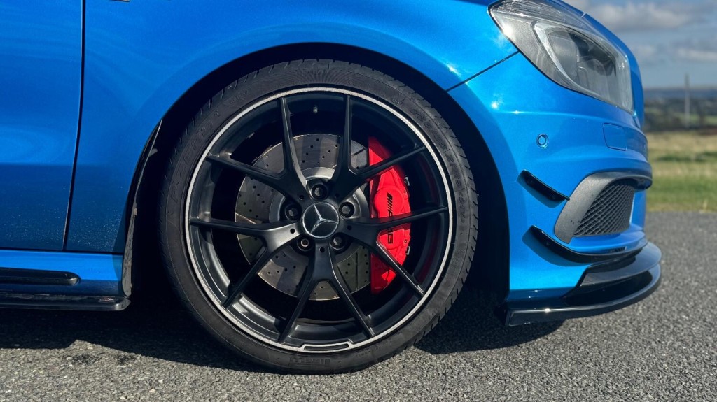 MERCEDES-BENZ A CLASS