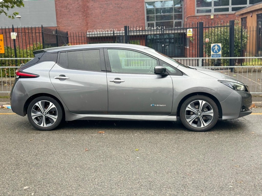 NISSAN LEAF