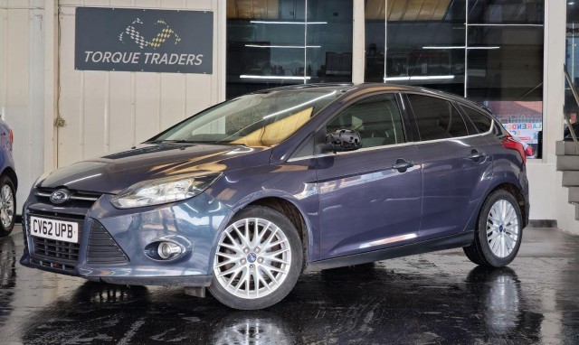 FORD FOCUS 1.0 T EcoBoost Zetec