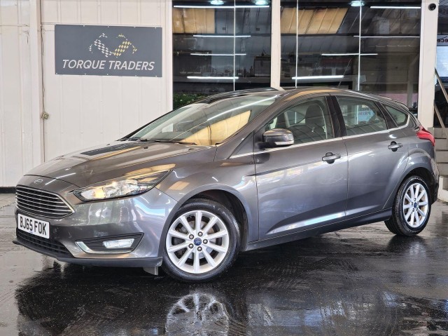 FORD FOCUS 1.0 T EcoBoost Titanium