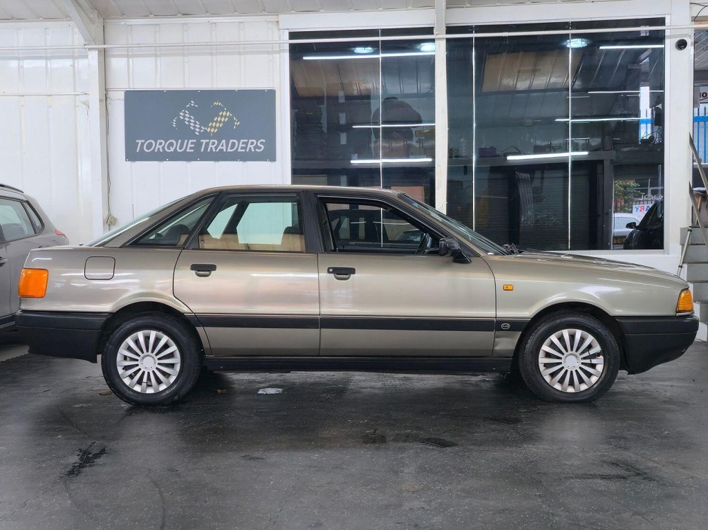 AUDI 80