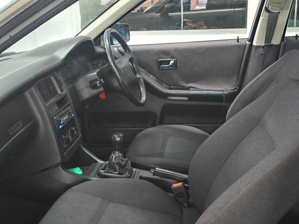 AUDI 80