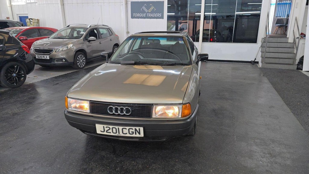 AUDI 80