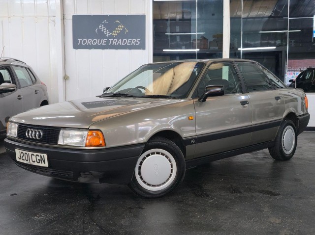 AUDI 80 