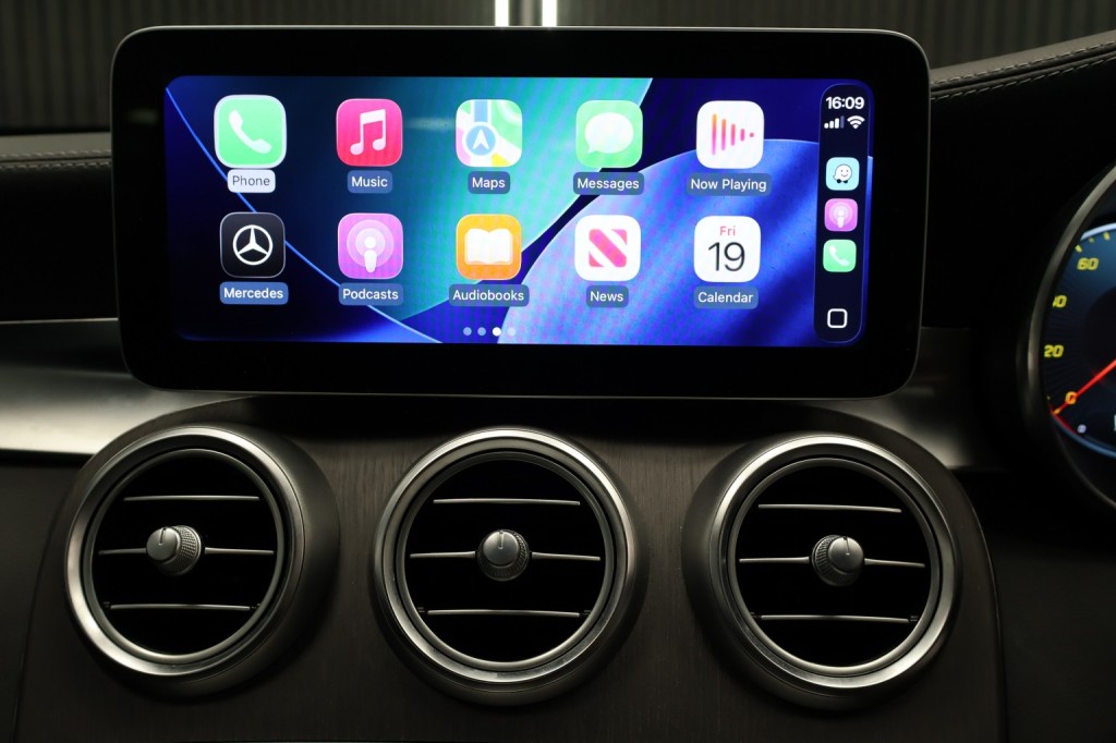 MERCEDES-BENZ C CLASS