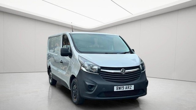 VAUXHALL VIVARO