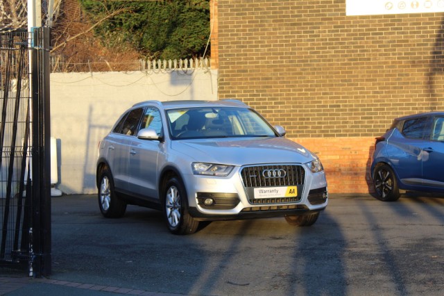 AUDI Q3