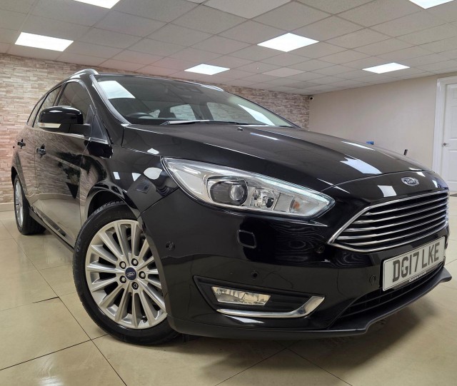 FORD FOCUS 1.0 T EcoBoost Titanium X