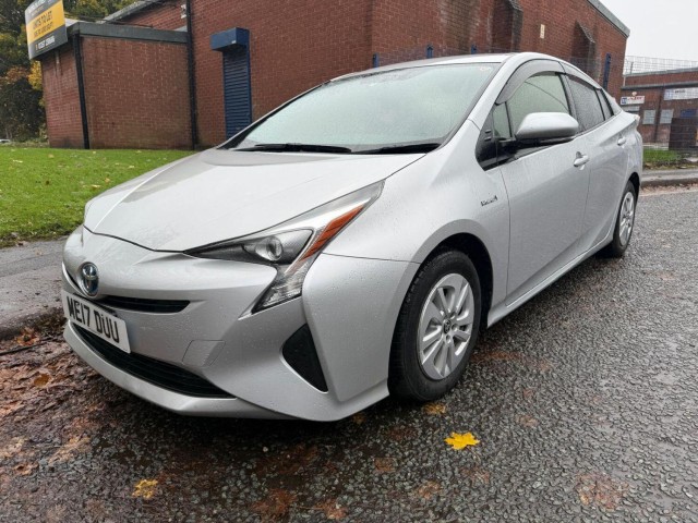TOYOTA PRIUS 1.5