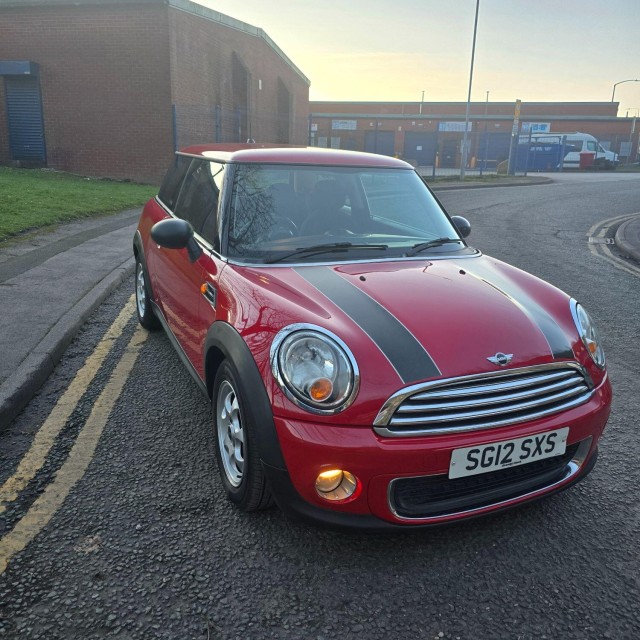 MINI HATCH 1.6 One Hatch