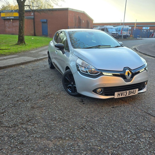 RENAULT CLIO 1.2 16V Dynamique MediaNav