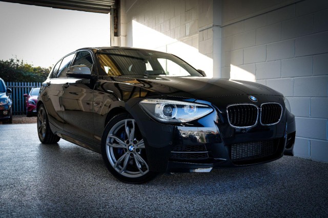 BMW 1 SERIES