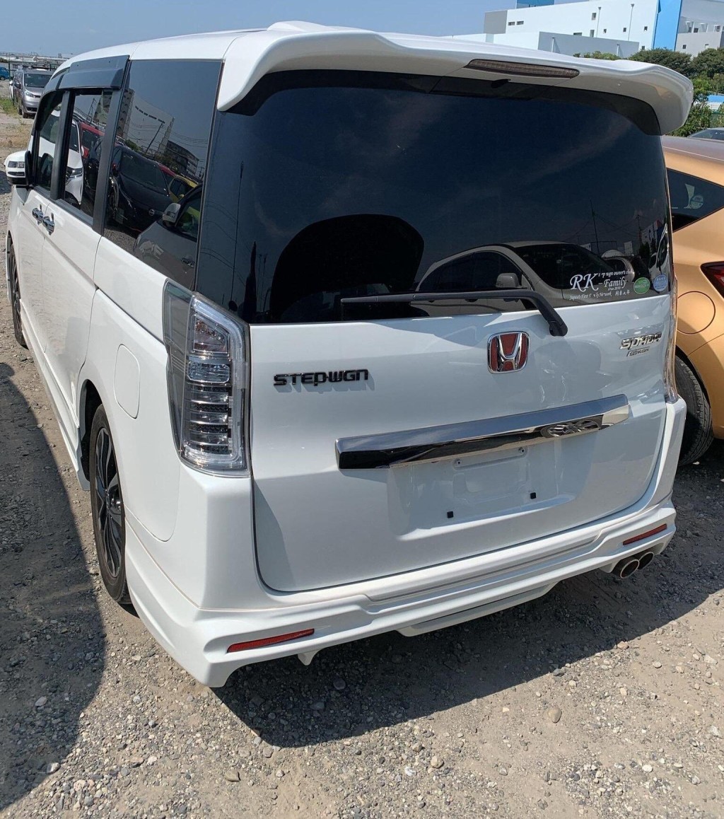 HONDA STEPWAGON