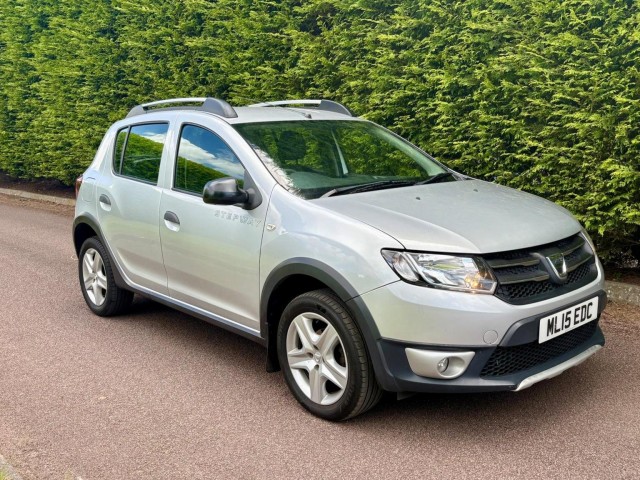 DACIA SANDERO STEPWAY 1.5 dCi Laureate Euro 5 5dr