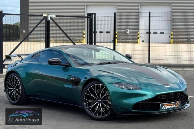 ASTON MARTIN VANTAGE
