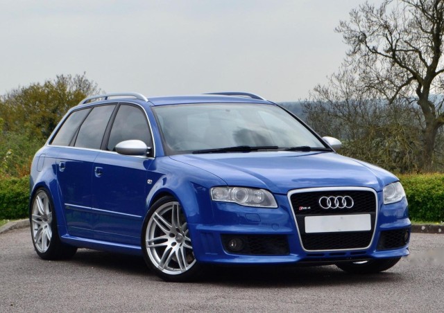 AUDI RS4 4.2 quattro 5dr