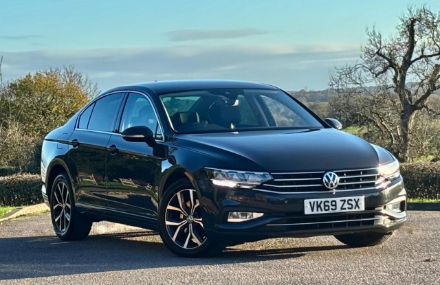 VOLKSWAGEN PASSAT 1.5 TSI EVO SEL Euro 6 (s/s) 4dr