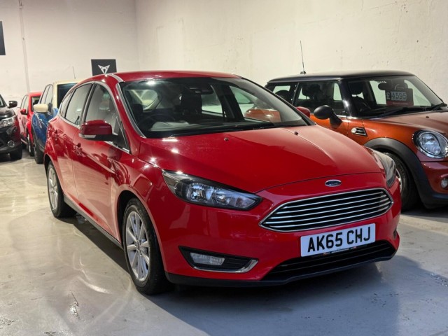 FORD FOCUS 1.0T EcoBoost Titanium Euro 6 (s/s) 5dr