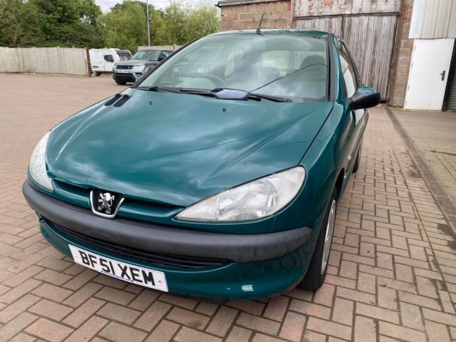 PEUGEOT 206 1.1 LX