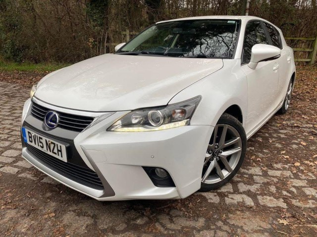 LEXUS CT 1.8 200h Advance Plus
