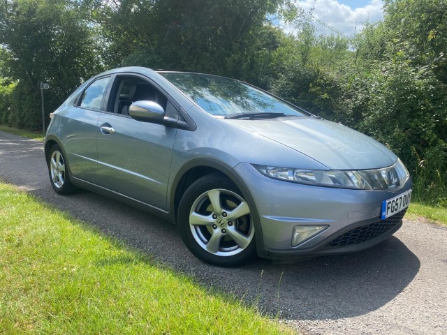 HONDA CIVIC 1.8 i-VTEC ES