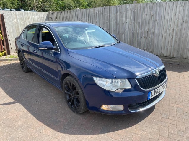 SKODA SUPERB 2.0 TDI SE Plus
