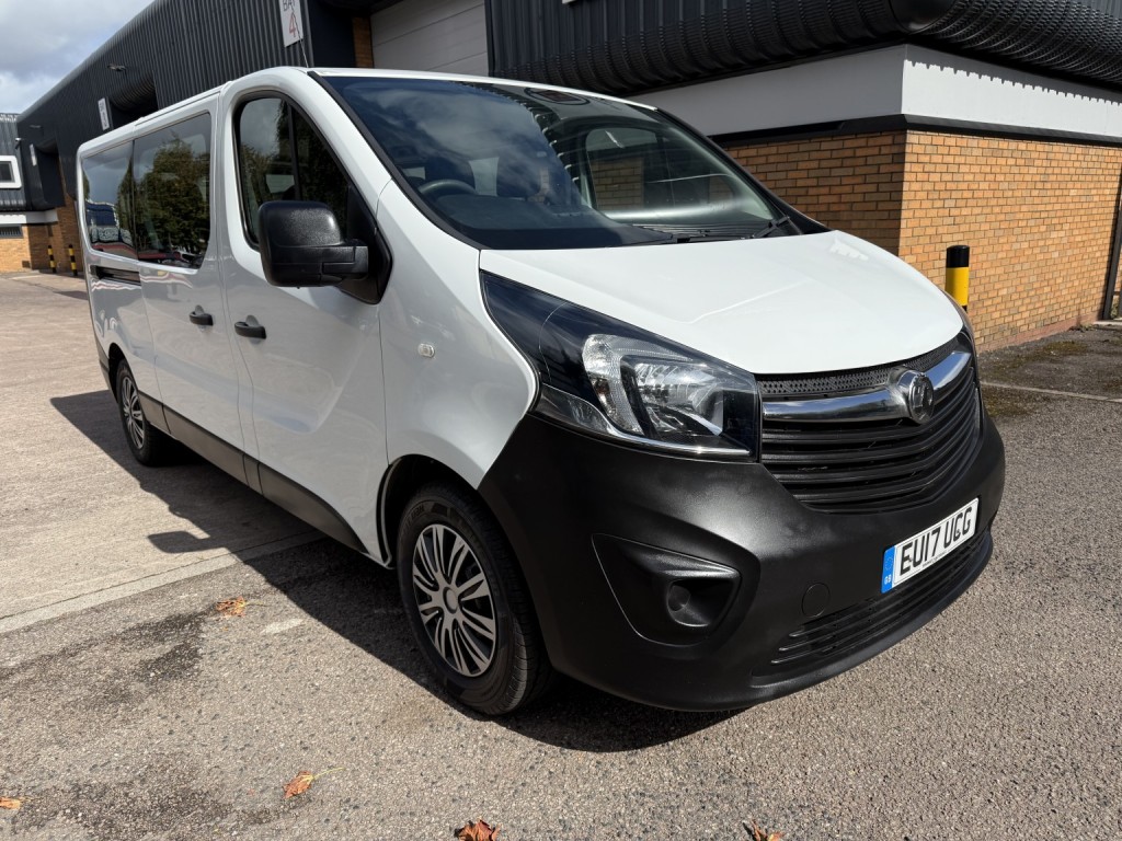 VAUXHALL VIVARO