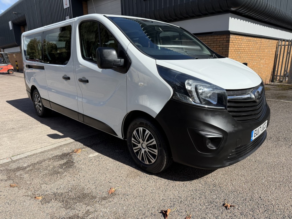 VAUXHALL VIVARO