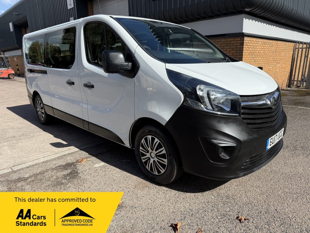 VAUXHALL VIVARO