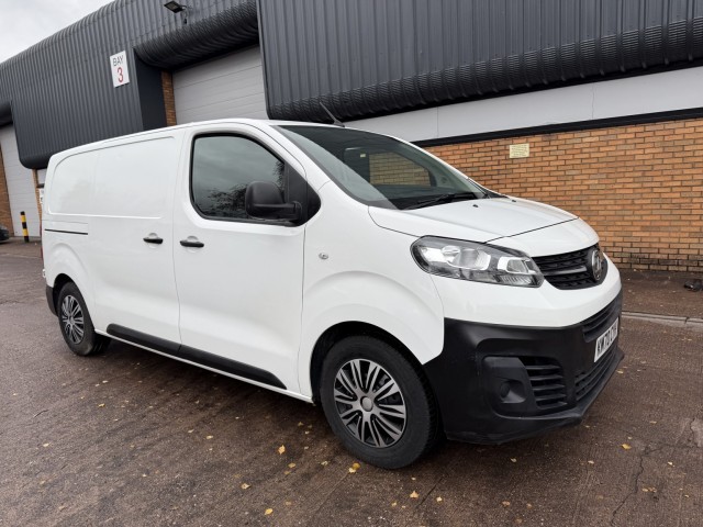 VAUXHALL VIVARO
