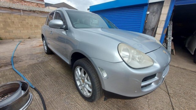 PORSCHE CAYENNE 4.5 S