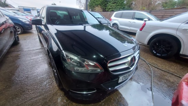 MERCEDES-BENZ E CLASS 2.1 E220 CDI SE